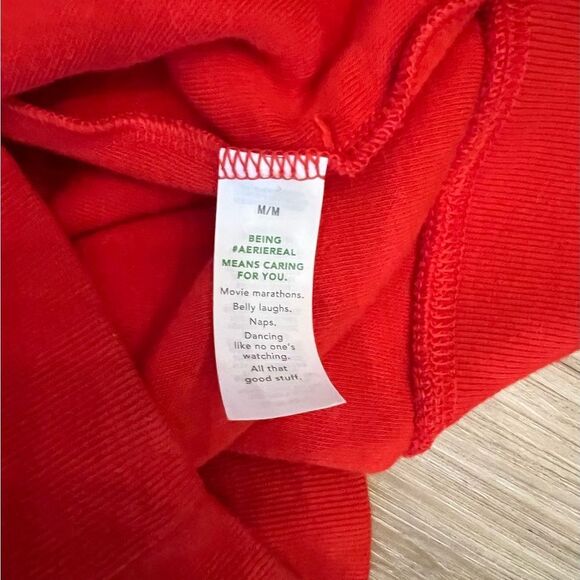 AERIE Red Chevron Women's 1/4 Zip Pullover Size Medium - Picture 4 of 5